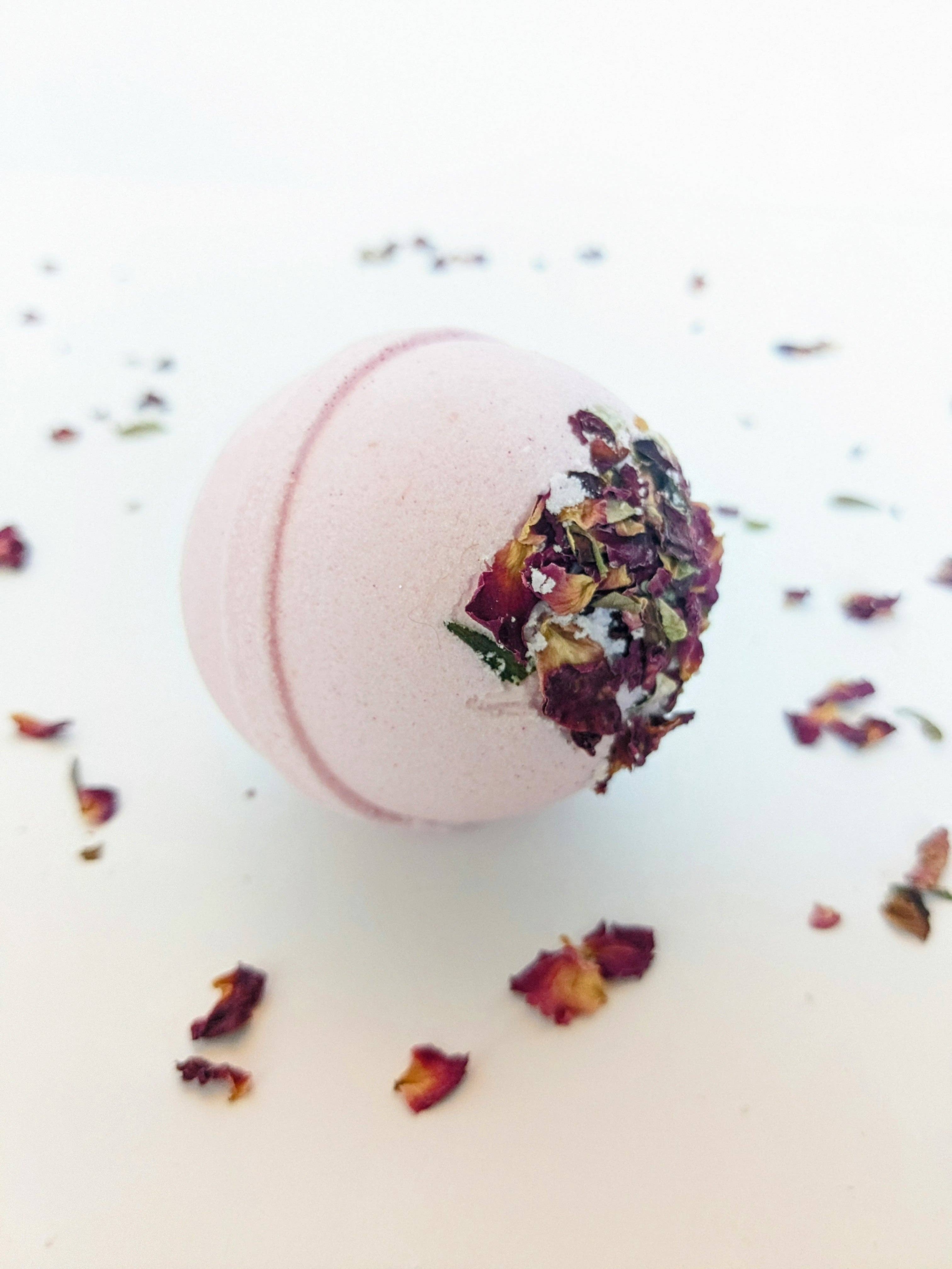 Beachy Bubbles Bath Co - Wholesale Bath Bomb/Fizz - Love Letter Bath Bomb2