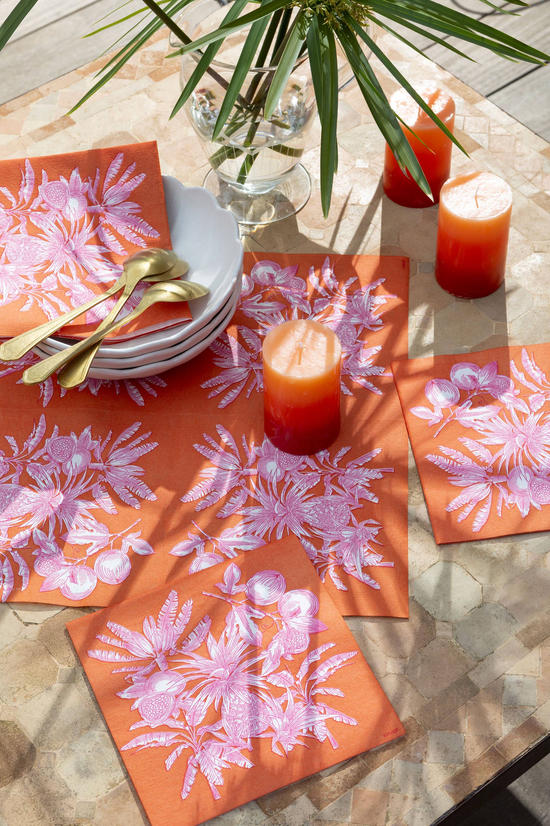 Trendy Table - Wholesale Disposable Napkin - Fruits Exotiques Orange - Paviot Cocktail Napkin2
