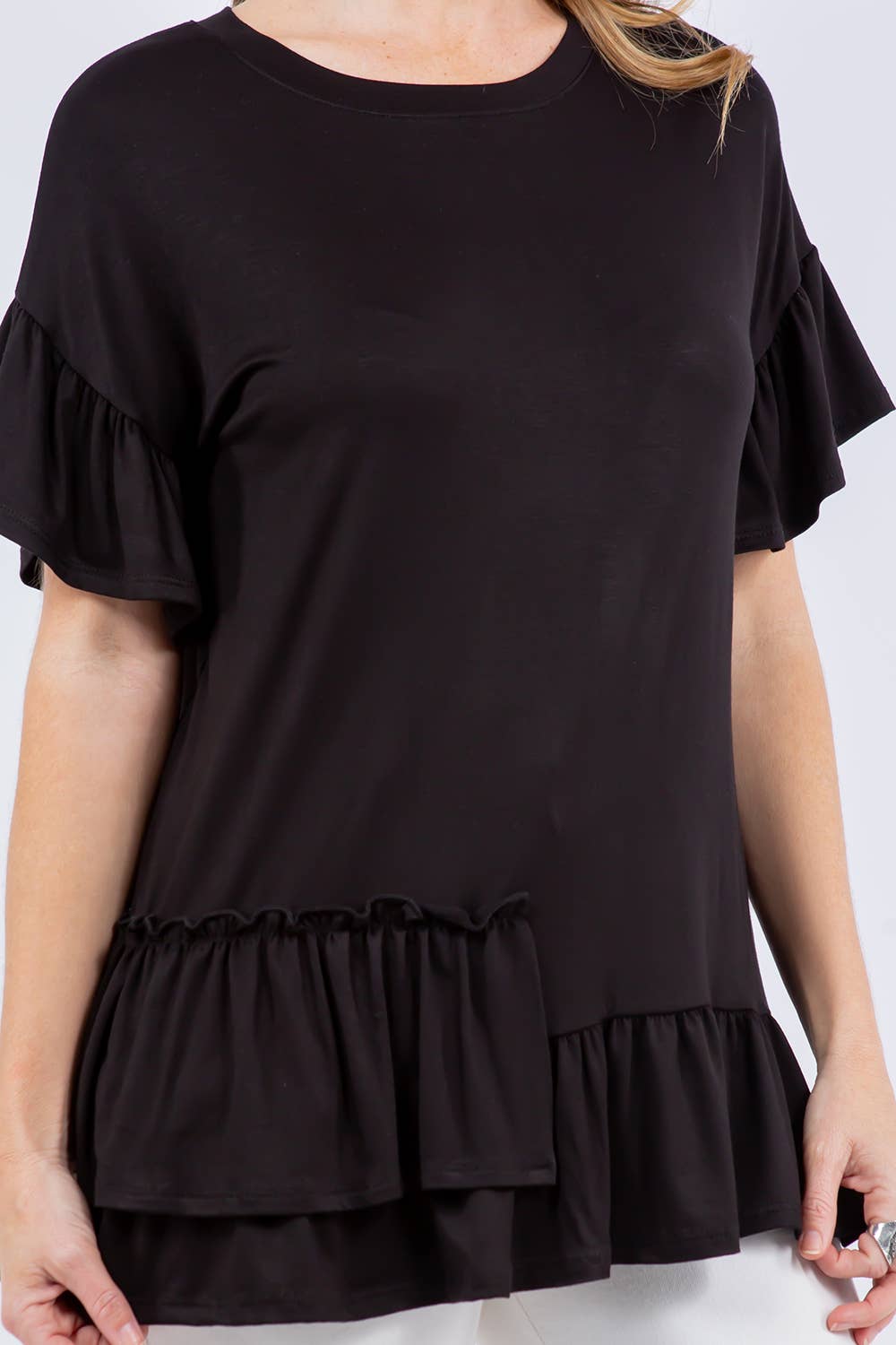 Celeste Clothing – Großhandel Tunika – Damen – ASYMMETRISCHES TOP IN ÜBERGRÖSSE MIT RÜSCHENÄRMELN -CT43825-PL6