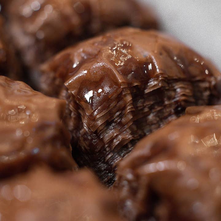 Aladdin - Wholesale Chocolate Covered Sweets - Karakoy Gulluoglu | Turkish Chocolate Baklava