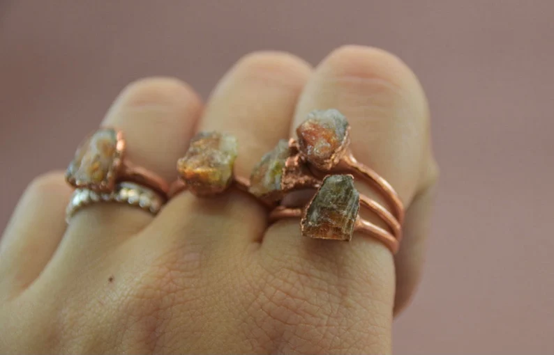 Daddy Daughter Jewelry - Wholesale Single Stone/Solitaire Ring - Raw Sunstone Copper Stone Ring || Flashy Sunstone Ring2