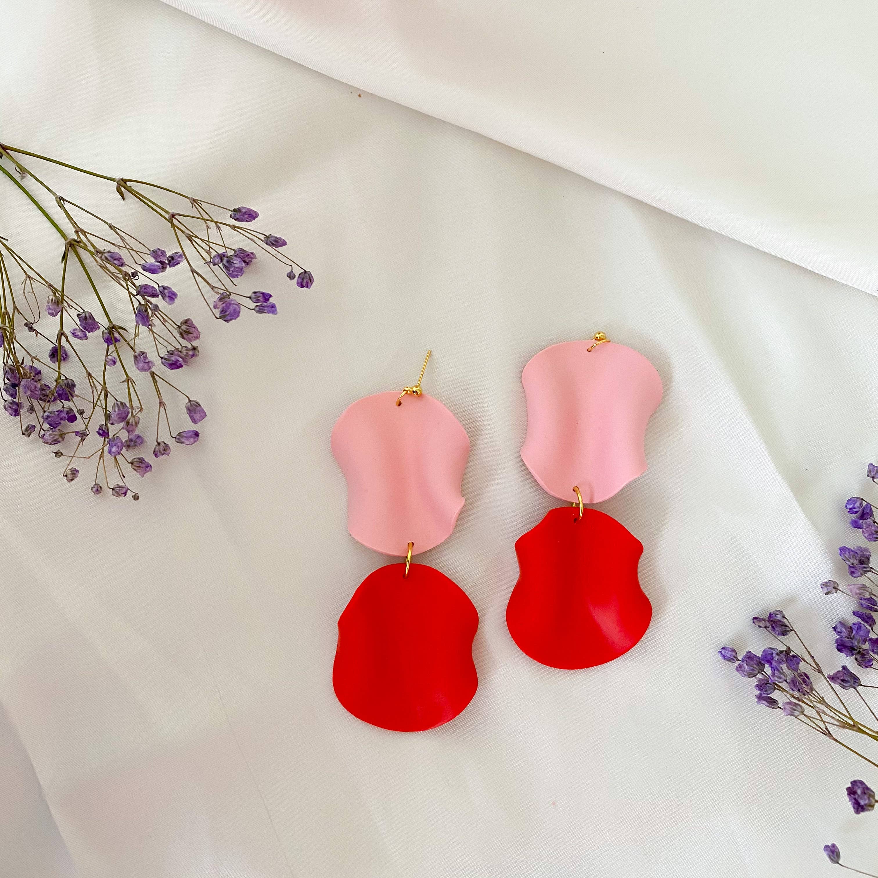 Viki Glaze Accessories - Wholesale Dangle Earrings - Maxi Etérea Strawberry- Pink & Red earrings3