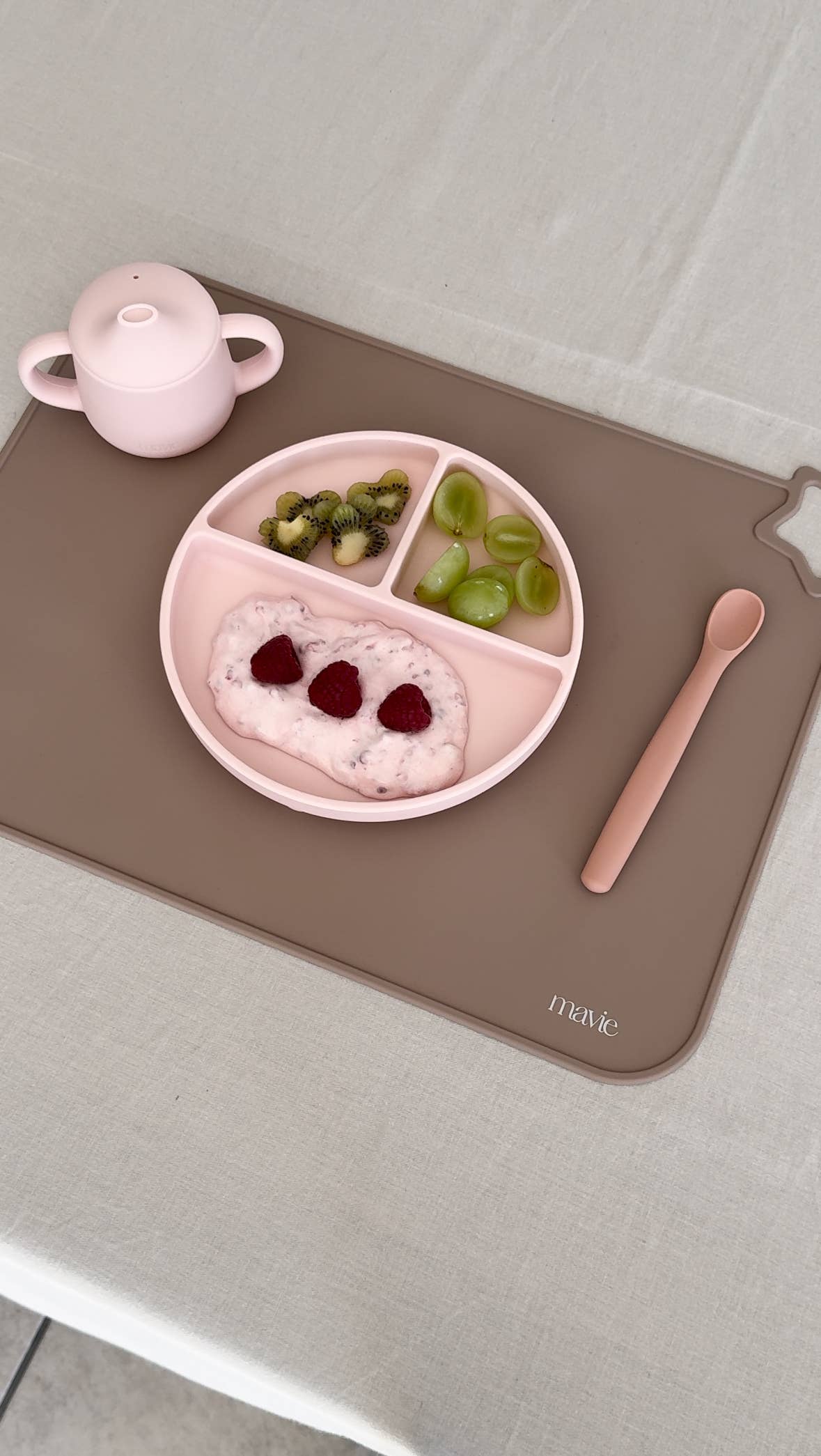 MAVIE - Wholesale Dinner Plate - Kids & Baby - Blush - Suction Plate1
