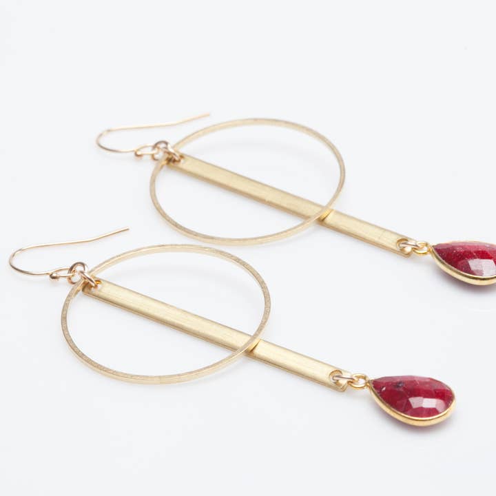 Sophie Oorbellen met Messing en 14K Goudvulling voor wholesale door Forge + Fire