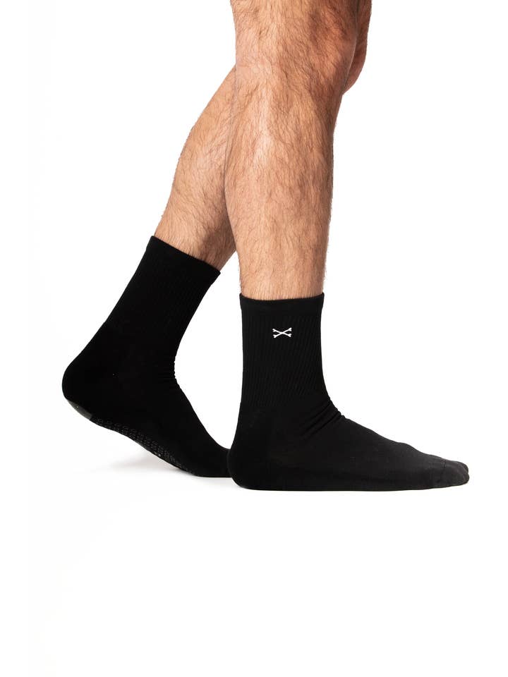 Arebesk - Wholesale Socks - Men's - Skull and Bones Grip Sock- Men's