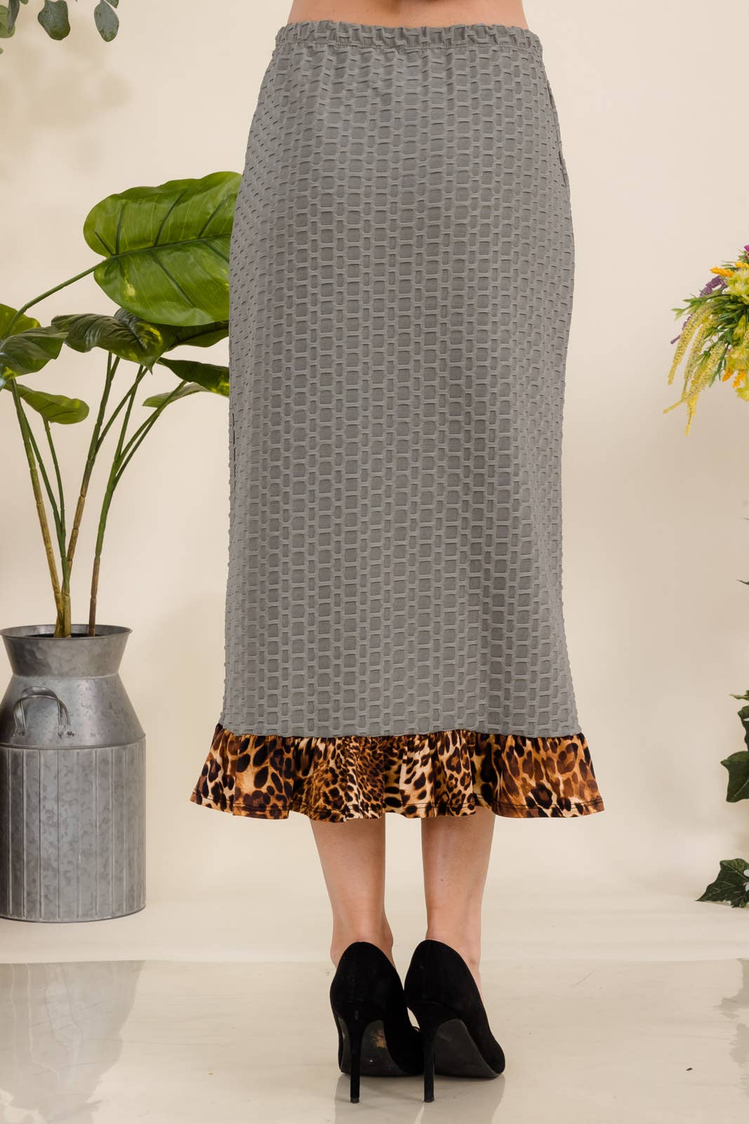 Celeste Clothing - Wholesale Skirt - Women's - PLUS MODEST HONEYCOMB SKIRT w ANIMAL HEMLINE -CS43917-PL23