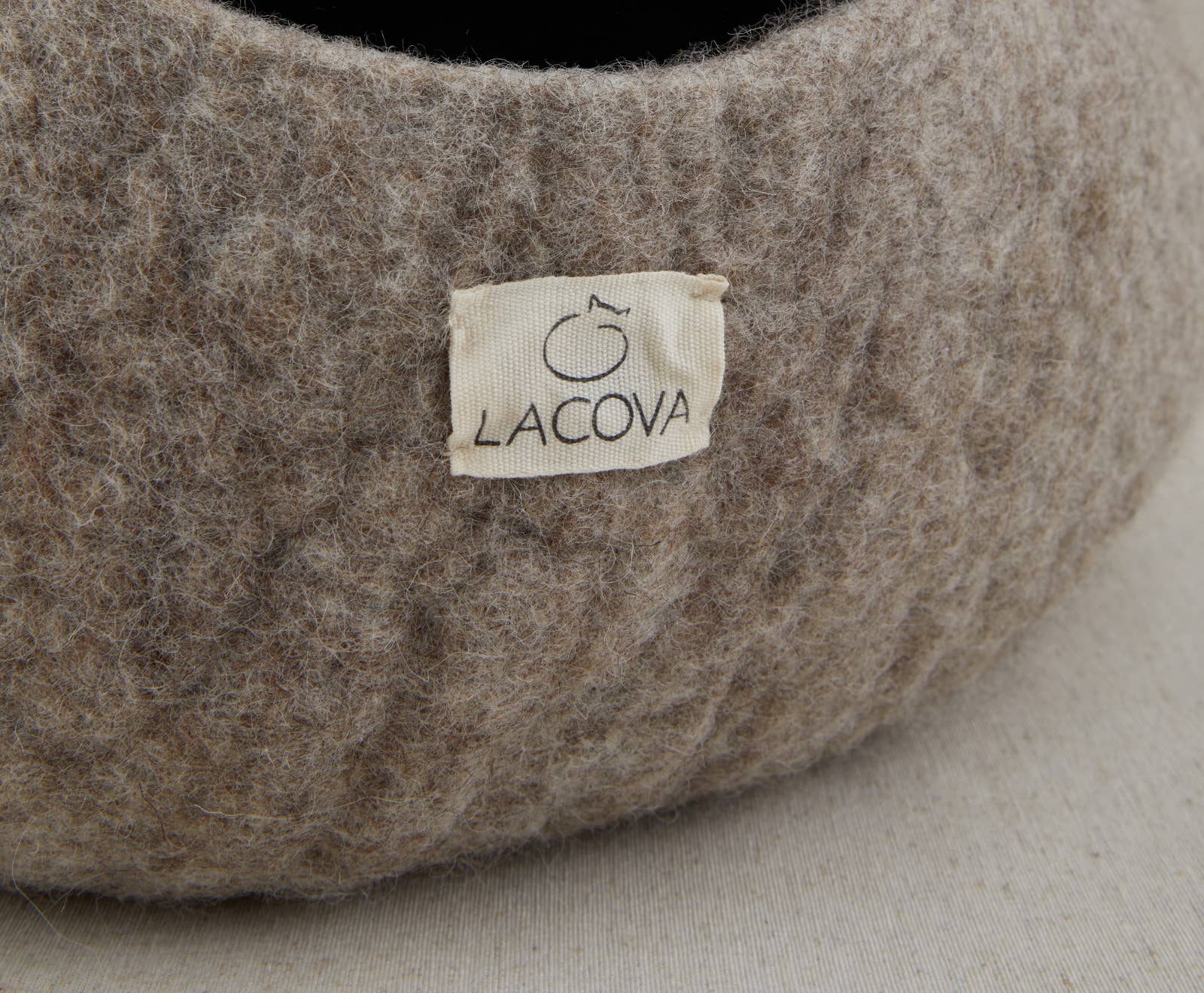 Mishum – wholesale Pet cave – Cat/dog – Cat Cave Neutral Tones - Limited Edition7