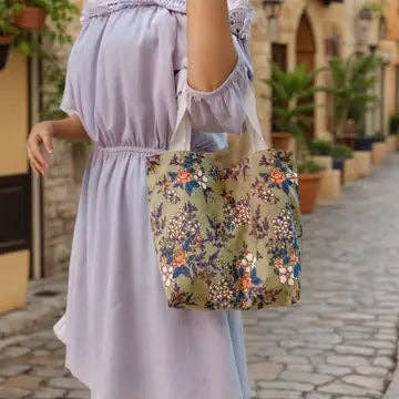 Vintage fløjltaske - Salvie for engroshandel hos Little Bird Charleston, LLC