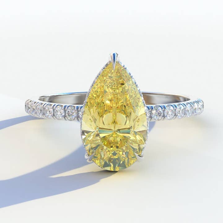 Anel de Diamante de Laboratório em Forma de Pera Amarela de 3 Quilates com Halo Oculto Eternidade & Pavé - Feesia por atacado de Mohana Jewels - Luxury
