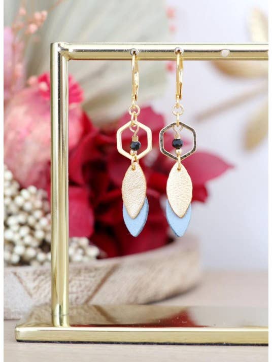 Orecchini June - blu pastello per la vendita all'ingrosso da parte di May & June