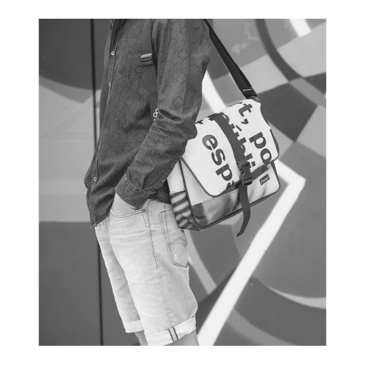 DEMANO - Wholesale Shoulder Bag - Women's - Borne - Blue - Orange - Eco Recycled Shoulder Bag3