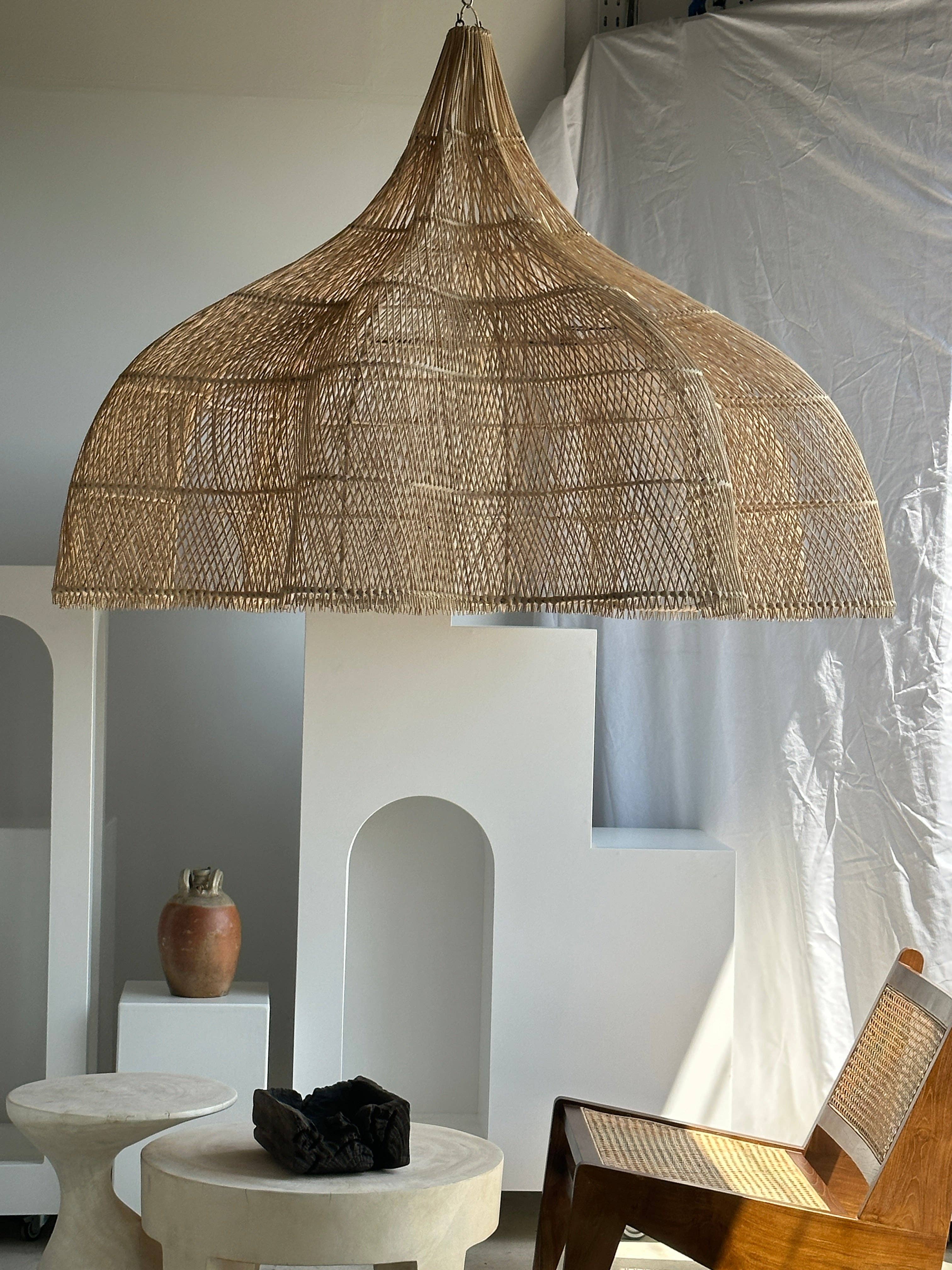 Office Objets - Wholesale Chandelier/Hanging Light - Immense rattan suspension in the shape of a flower, tulip, corolla H:1m; D:1m5088