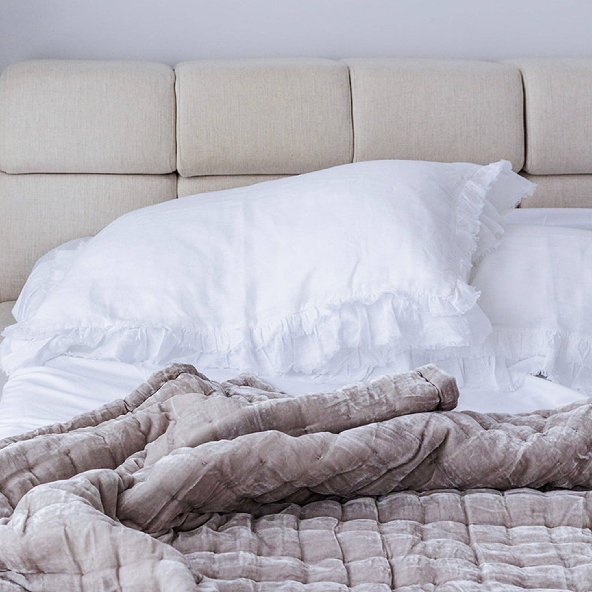 Ruche Ruffled White Linen King Pillowcases for wholesale on Faire4