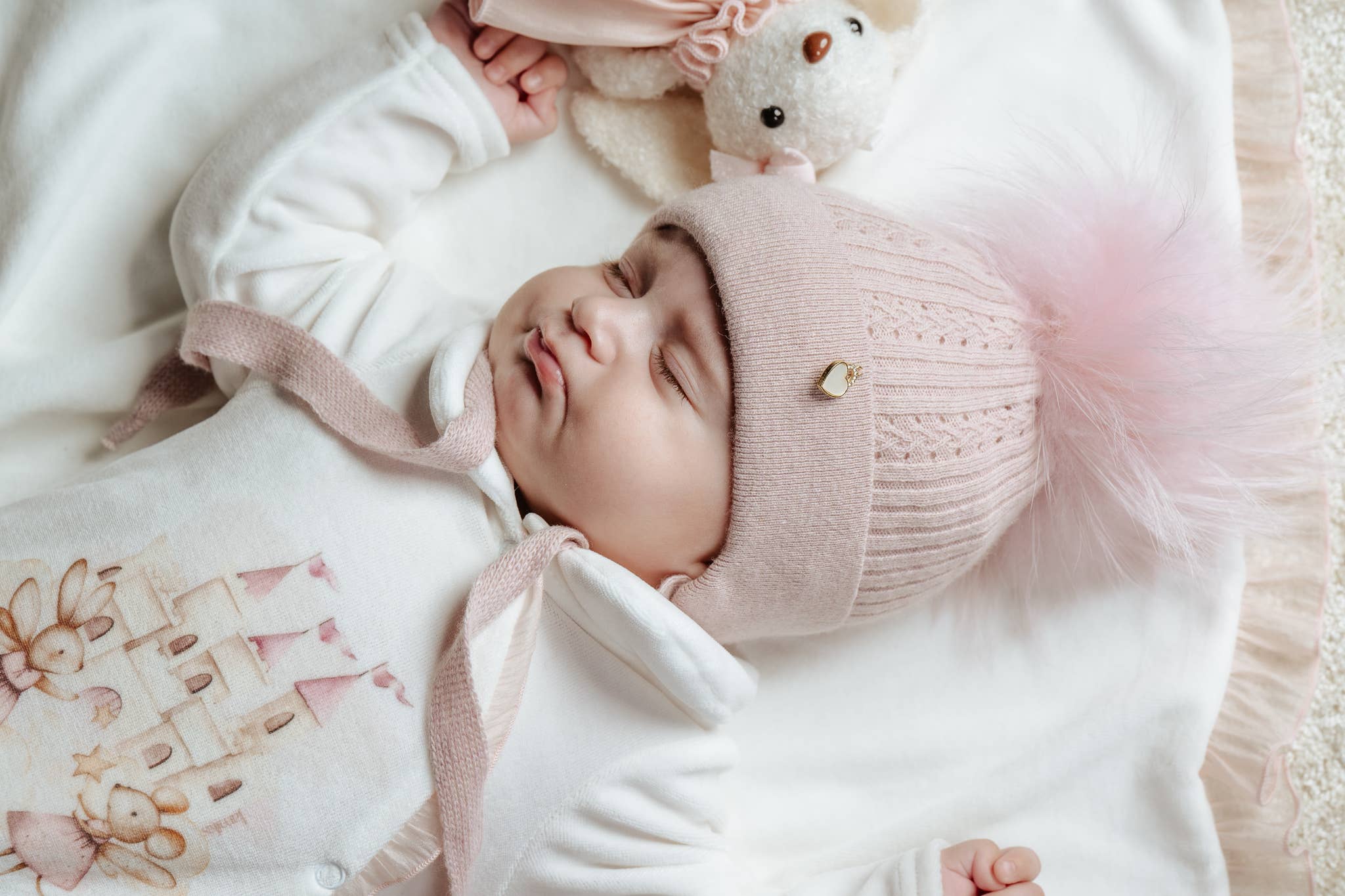 JAMIKS KIDS FASHION Sp. z o.o. Sp.k. - Wholesale Beanie - Kids - Girls’ Winter Hat with Pom-Pom Korina
3