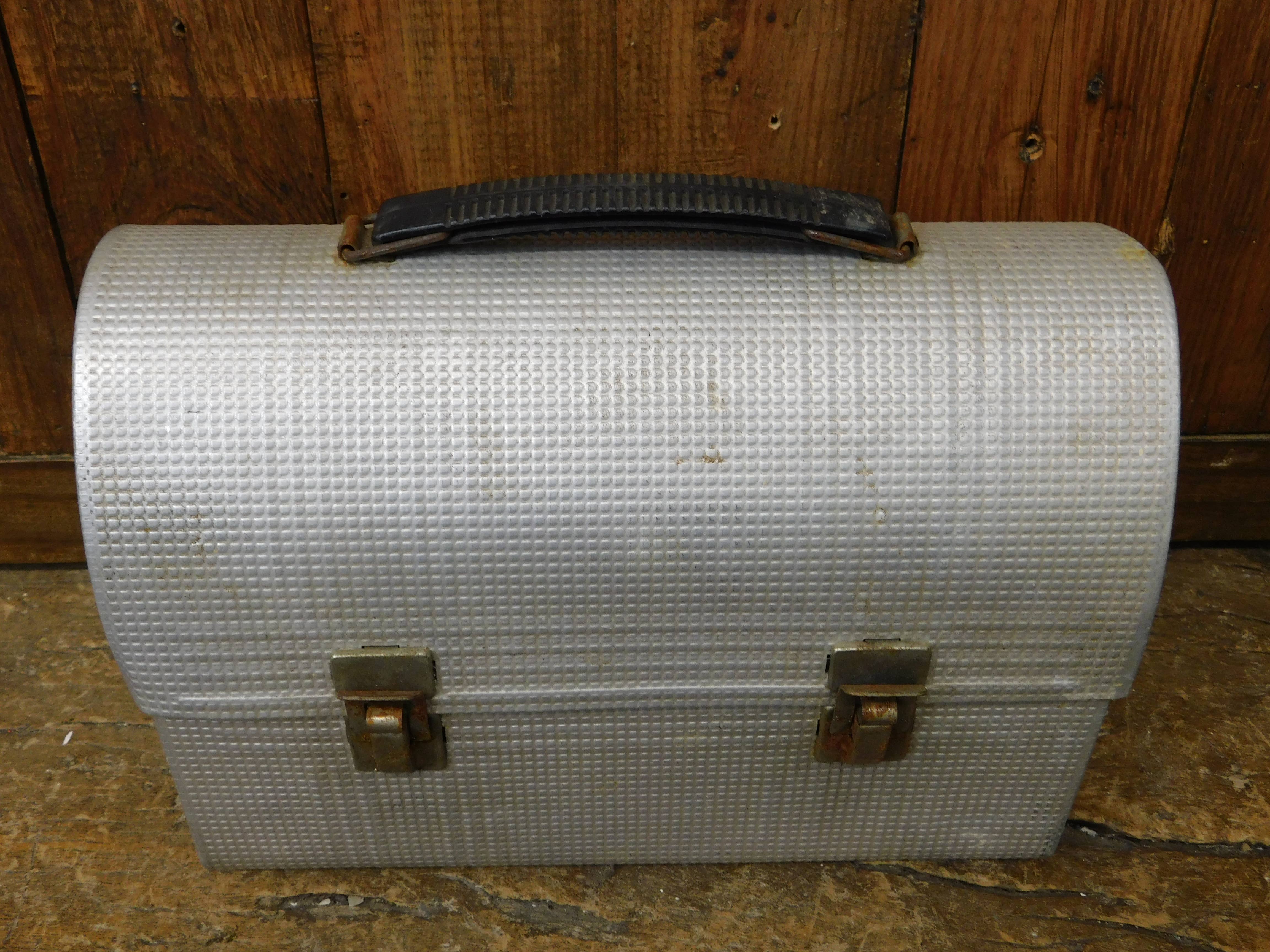 My Amigos Imports - Vente Sac/boîte repas - Boîte à déjeuner vintage en métal #4 Rangement Ancien Collectionnable1