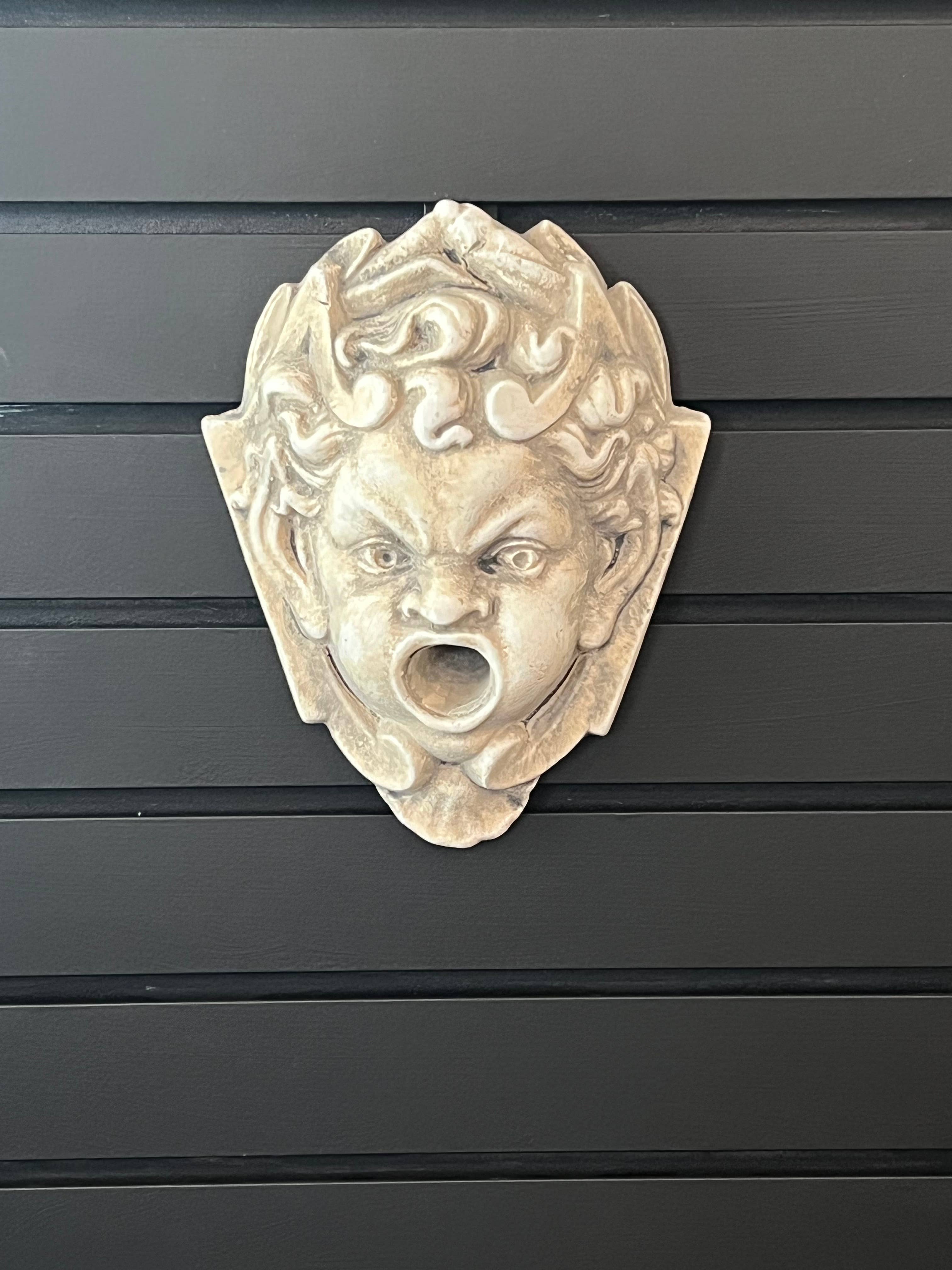 Masterpiece Studio - Wholesale Plaque - Open Mouth Pan Wall Plaque (PL17)2