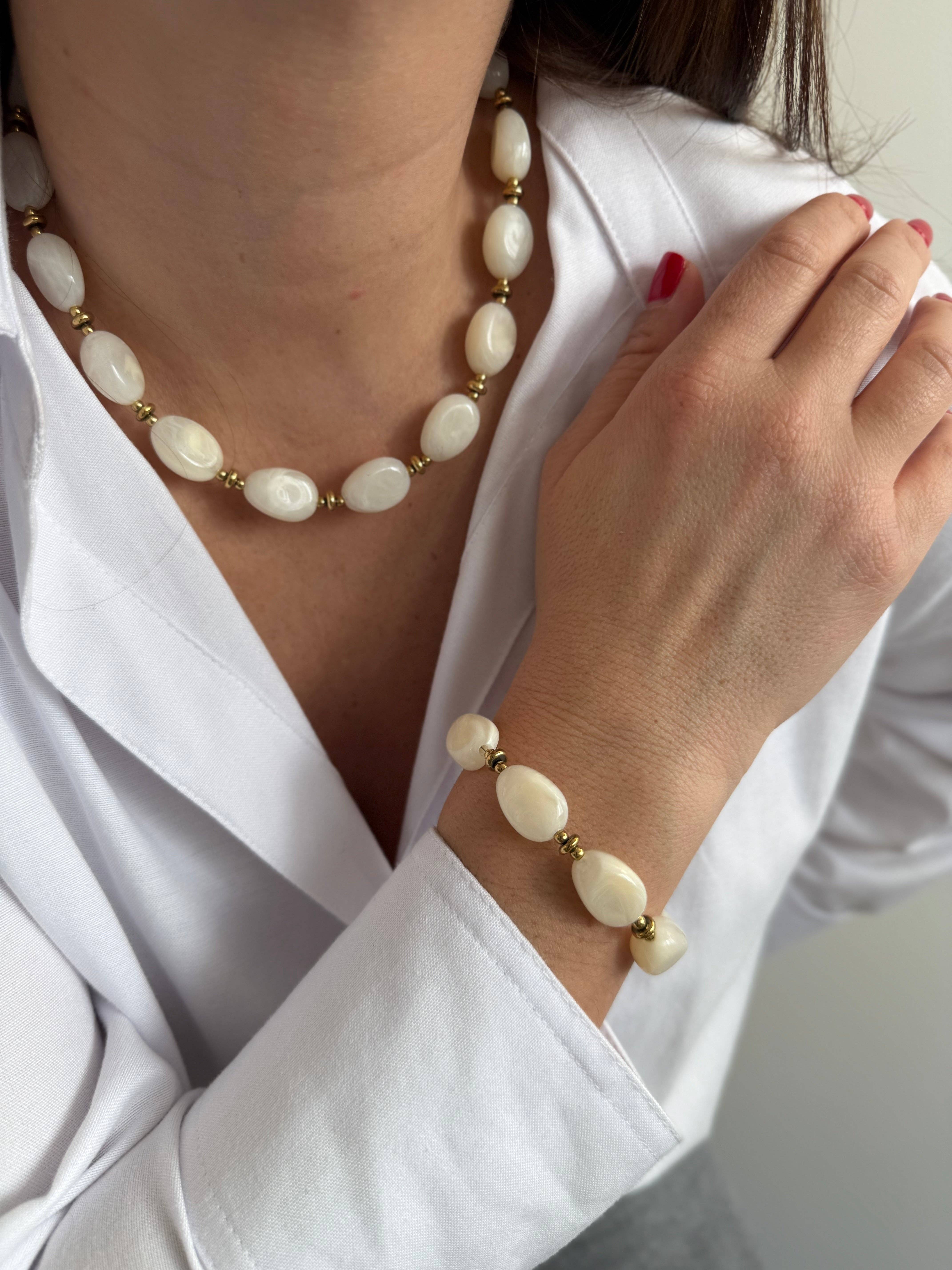 A.B. Paris - Wholesale Beaded/Pearl Necklace - Java - 7 colors12