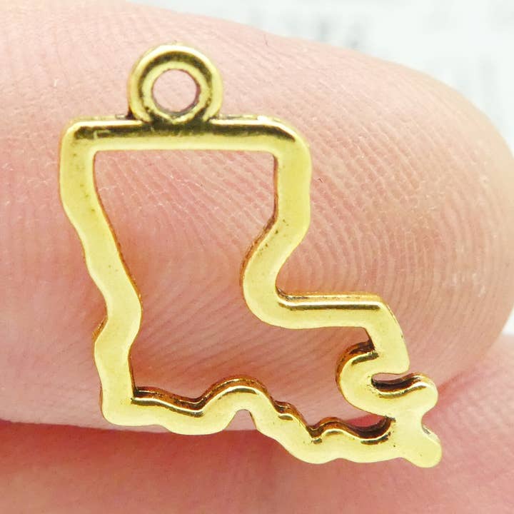 15 Louisiana Charms Gold by TIJC SP1778 for wholesale by Treasure Island