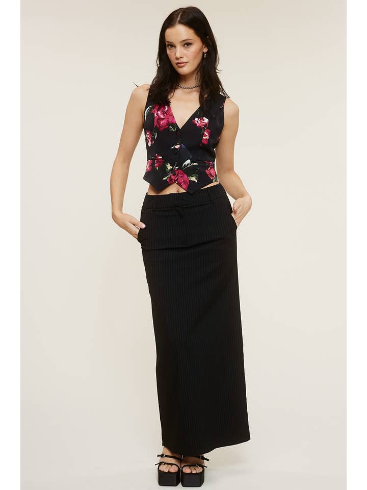 MT1594 SATIN EFFECT ROMANTIC ROSE PRINT VEST for wholesale on Faire