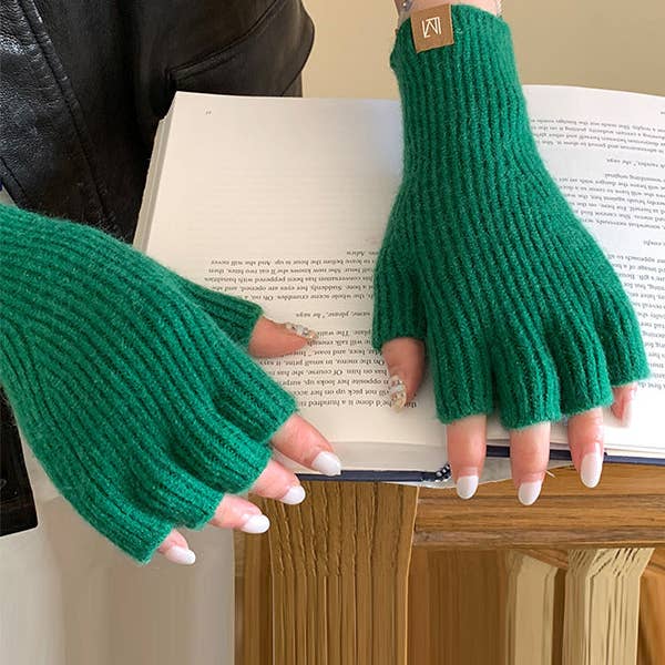 UZ Wholesale Store – wholesale Gloves – Women's – Keep Warm Velvet Gloves Accessories11