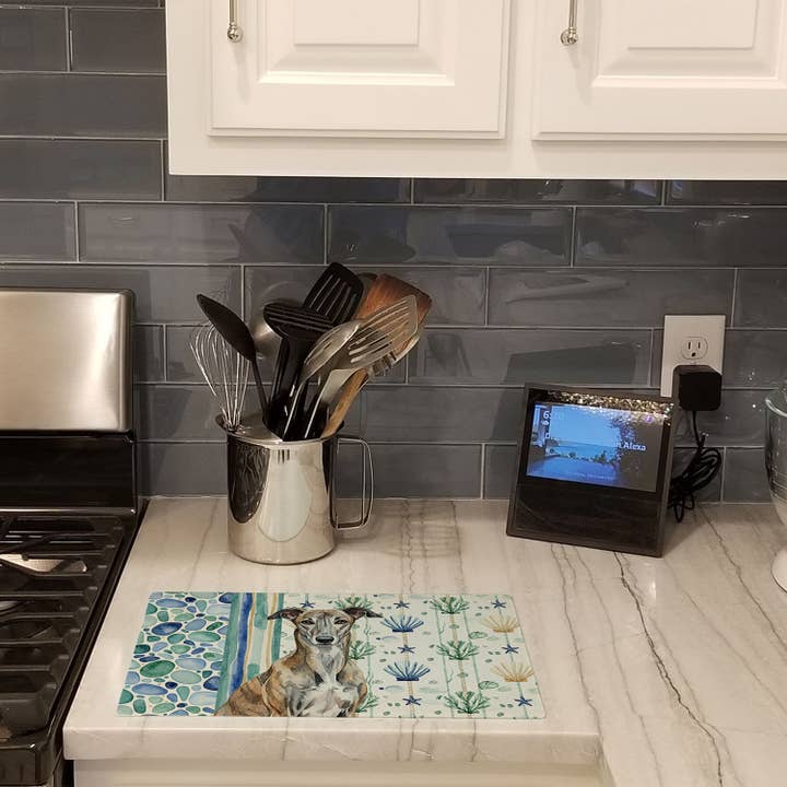 Planche à découper en verre de mer côtier Greyhound bringé WDK7063 pour la vente par Caroline's Treasures