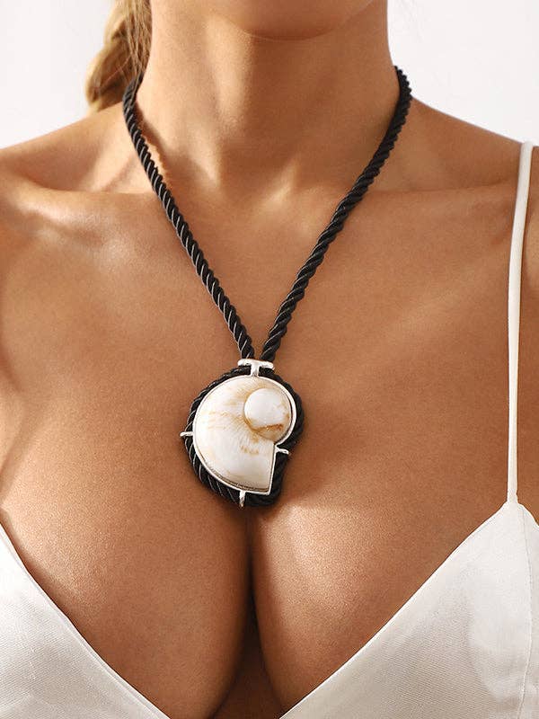 Geometric Necklaces Accessories for wholesale by VividLux