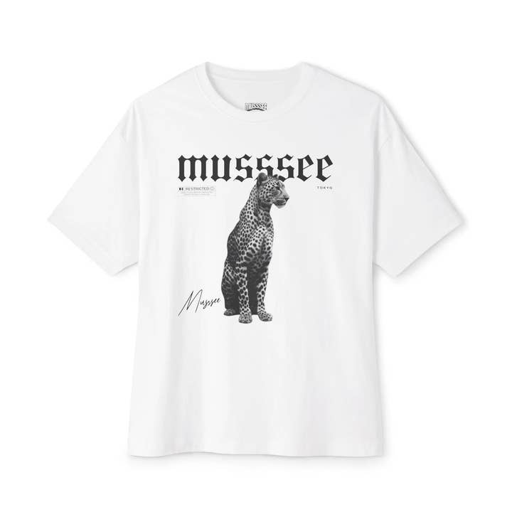 T-shirt graphique léopard surdimensionné pour la vente par MUSSSEE