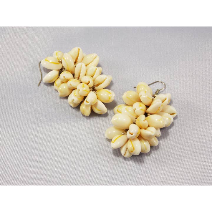 Ninolia – Großhandel Ohrhänger – Muschel-Ohrringe Hawaii Kauri Muschel Schmuck Cluster Ohrringe baumeln Tropfenohrringe Sea Shell Strandschmuck Natürliche Muschel nautischer Schmuck Trend