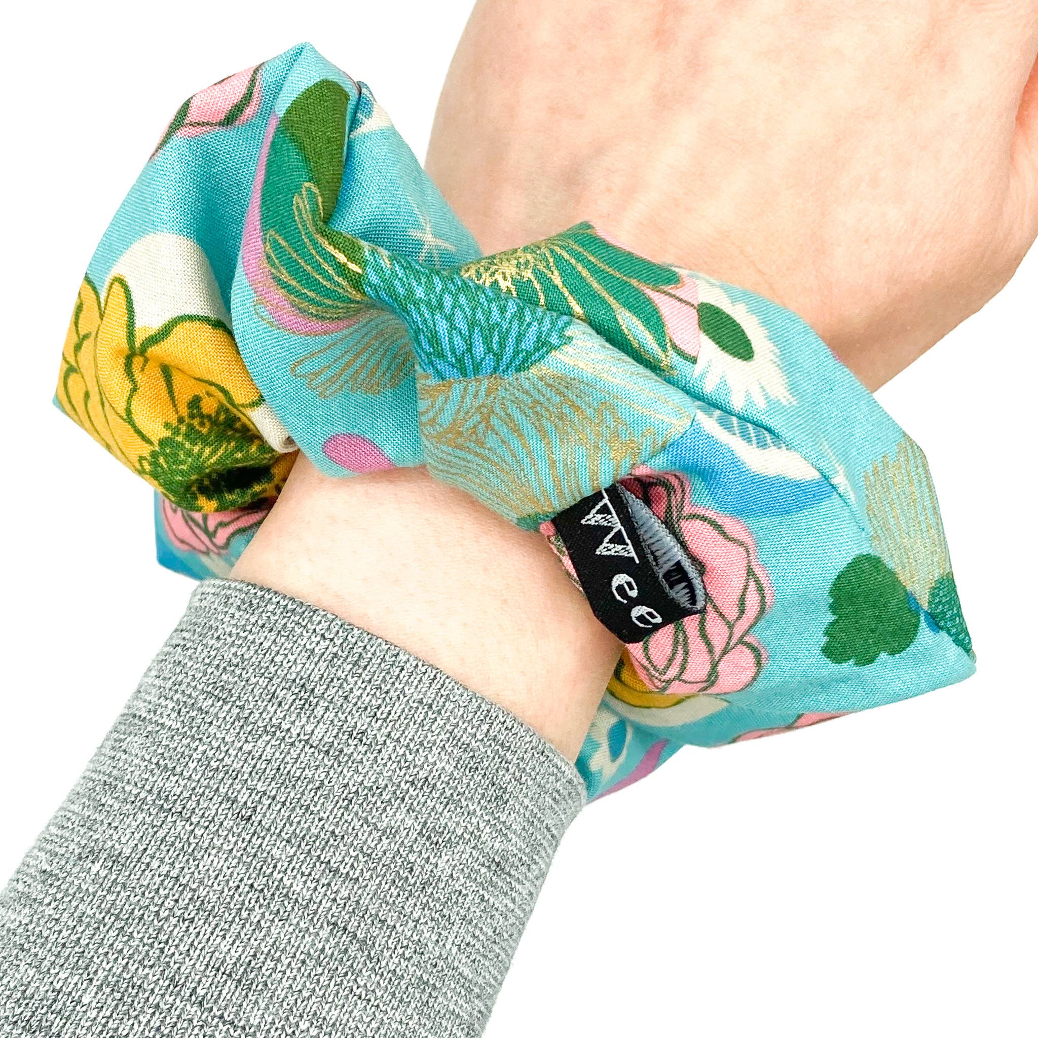 Wee Joys - Wholesale Scrunchie - Women's - Rightsized Scrunchie | Retro Metallic Floral1