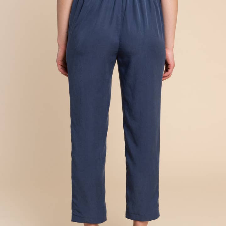 Closet Core Patterns - Wholesale Craft Sewing Kit - Pietra Pants + Shorts Sewing Pattern4