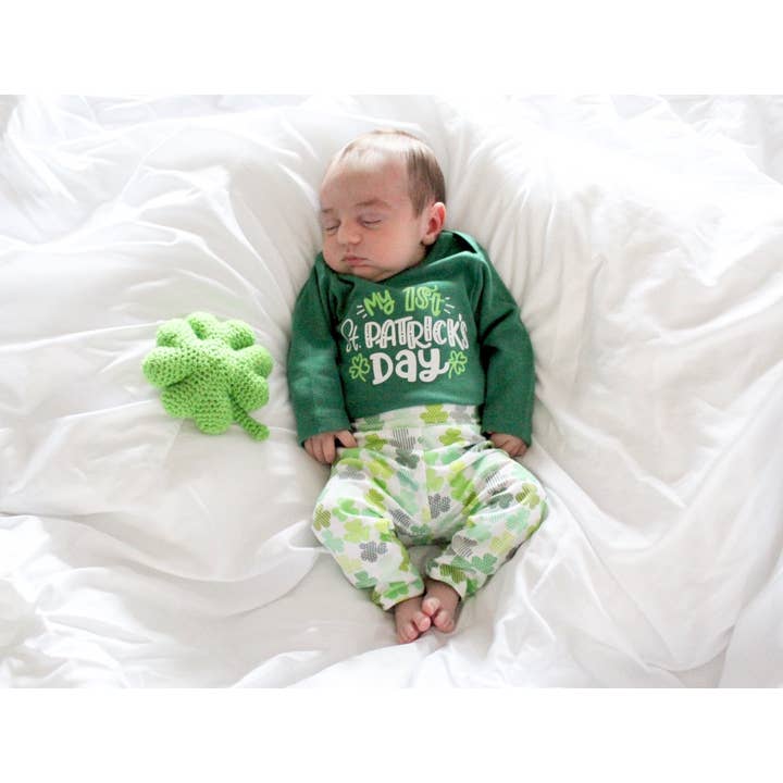 Cuddle Sleep Dream - Wholesale Bodysuit (Non-Footed) - Baby - My 1st St. Patrick's Day | Green Bodysuit1