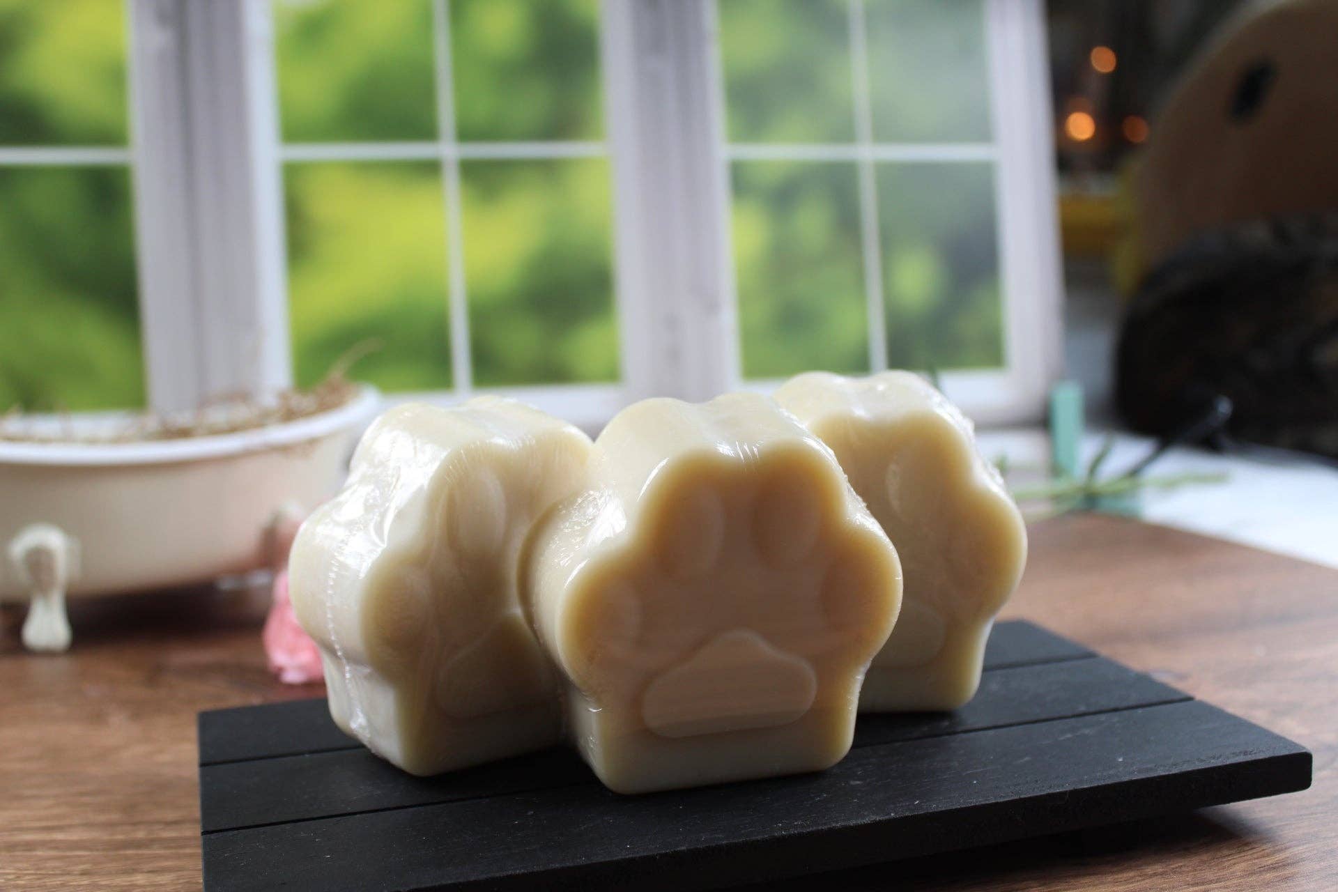 Wicked Bubbles LLC - Wholesale Pet Soap - Dog - Clean Paws - Woof approved18