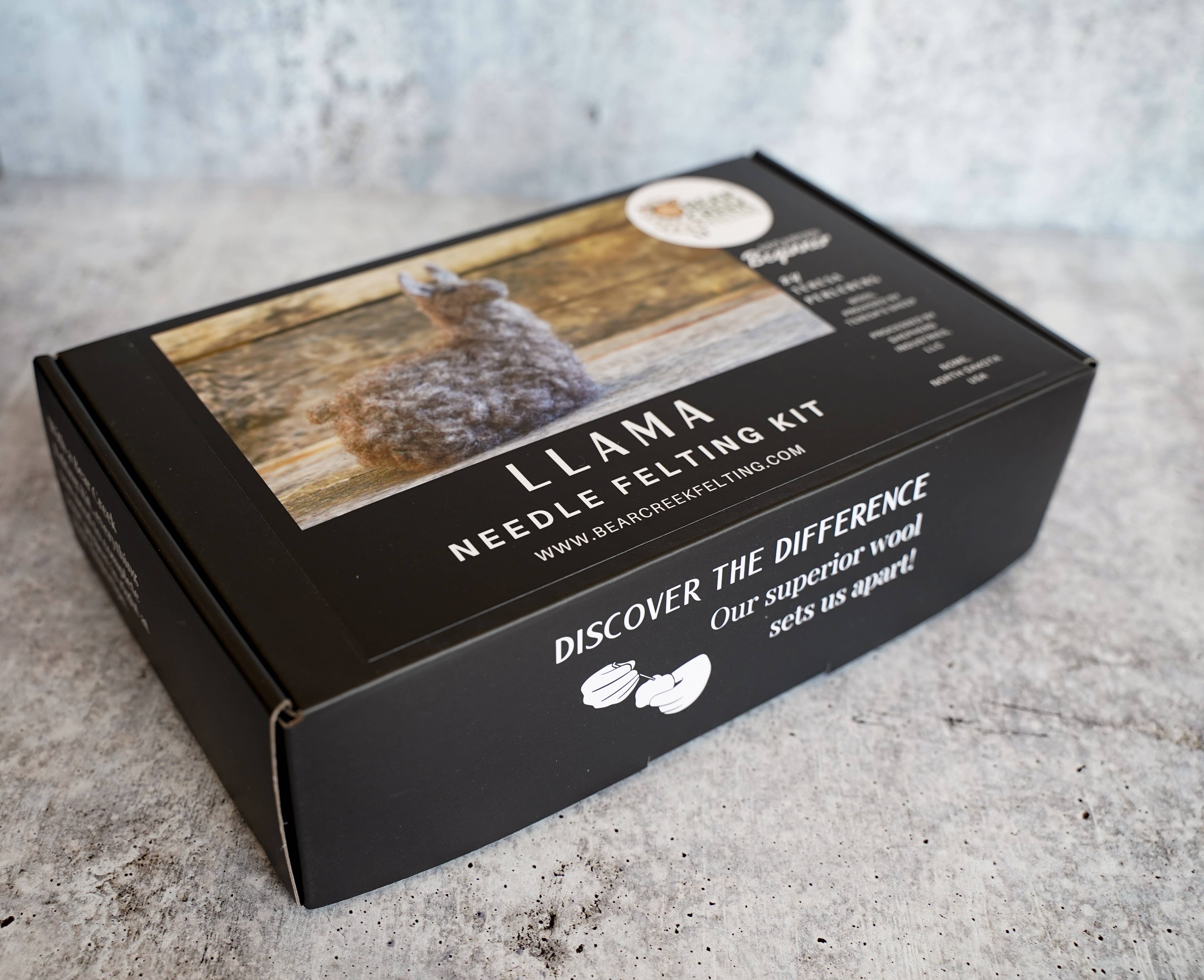 Bear Creek Felting - Vente Kits de couture - Kit de feutrage à l'aiguille Lama pour débutants1