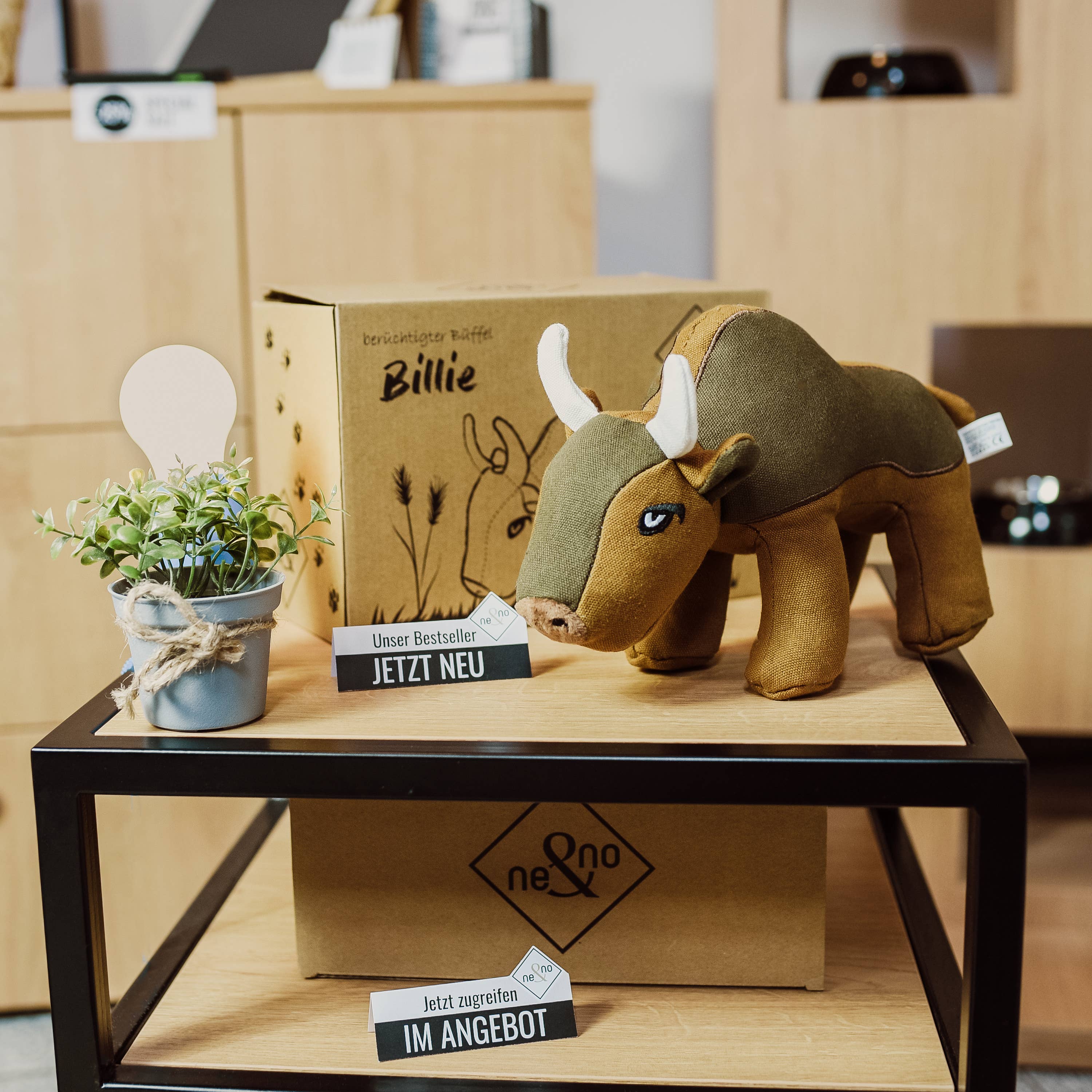 ne&no - Wholesale Pet Plush Toy - Dog - ne&no® Durable Dog Toy with Squeaker - Buffalo Billie1