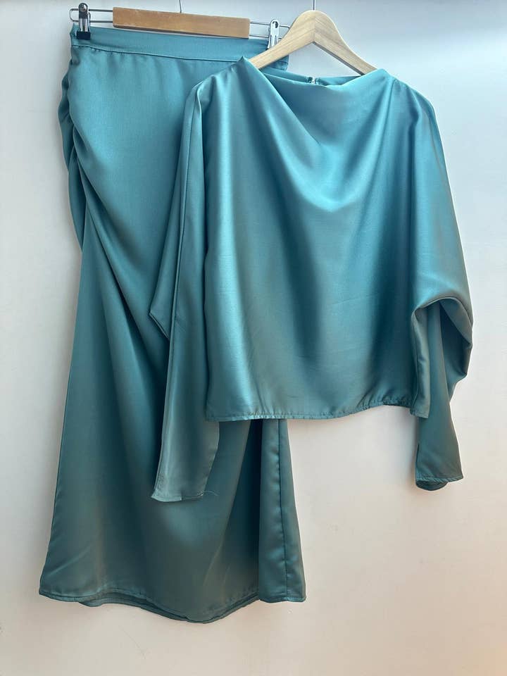 LORIANE - Wholesale Top & Skirt Set - Women's - 1094 satin top+skirt set5