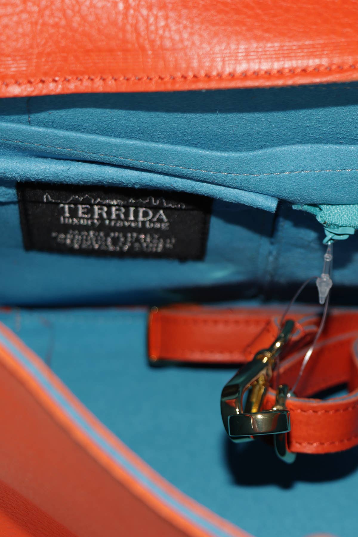 Terrida - Wholesale Top Handle Bag - Women's - Elegant Leather Bag with Murano Glass Pendant6