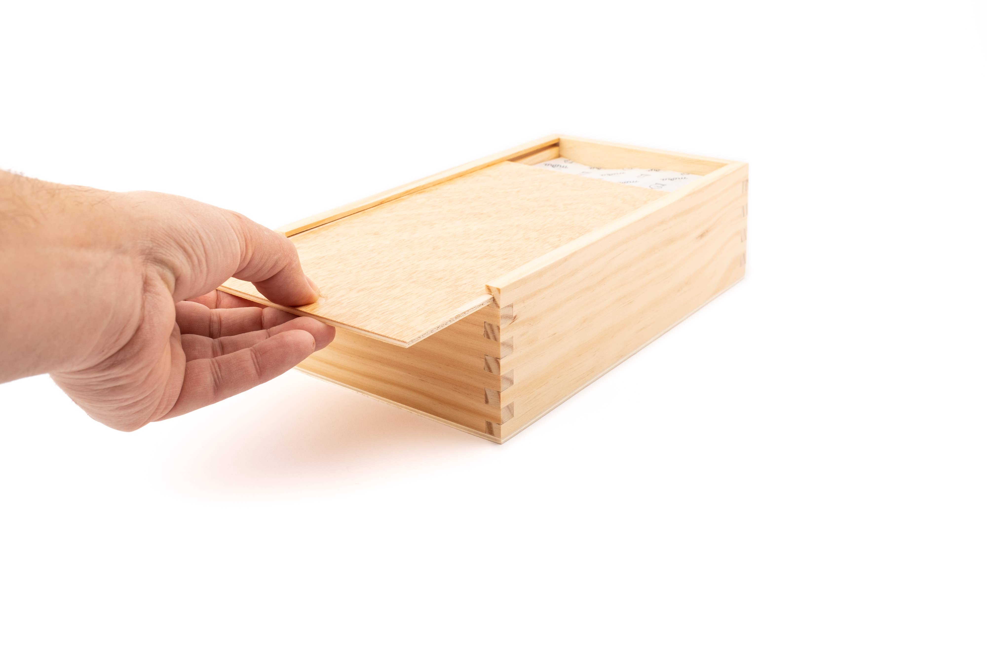 MORA CHESS – Großhandel Brettspiele – Staunton Europa Nr. 5 Schachfiguren – Mahagoni15