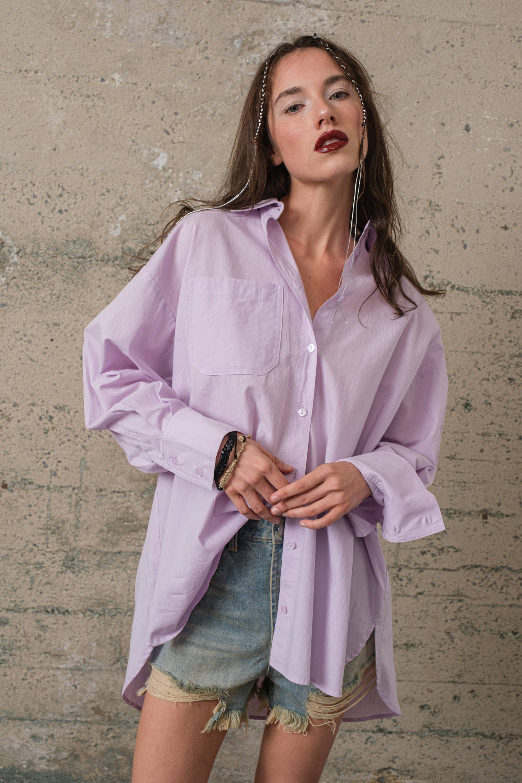 Signature 8 - Wholesale Button Down Shirt - Women's - OVERSIZED SHIRT S1924C27
