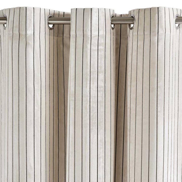 Curtain With Grommets Barthelemy for wholesale by Madura