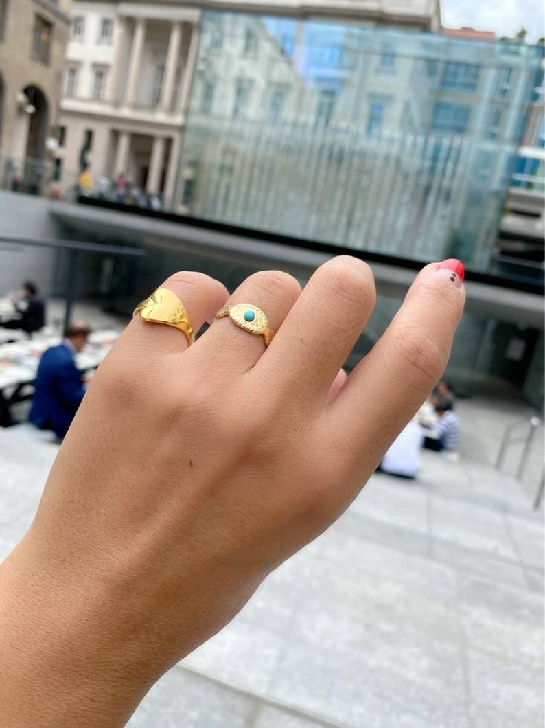 Christina Christi - Vendita all'ingrosso Anelli cocktail/statement - Anelli da donna, anelli larghi in oro, fasce ondulate, anelli regolabili0