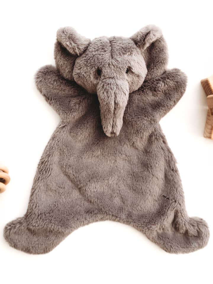 Elefante gris abraza oso de peluche para venta al por mayor de DesignsbyalittlebitofHope
