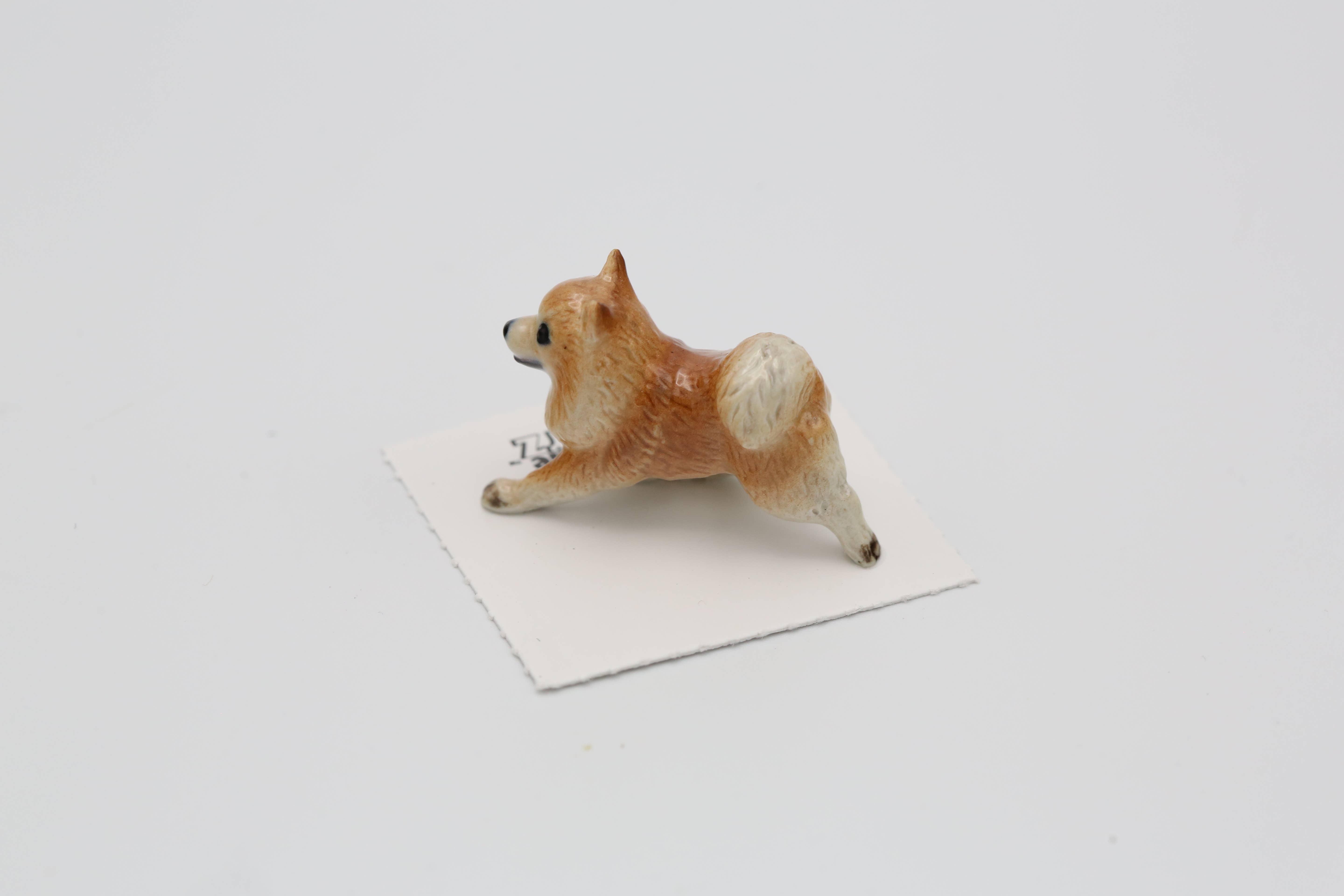 Little Critterz - Wholesale Decorative Figurine - Marco Pomeranian Porcelain Miniature1