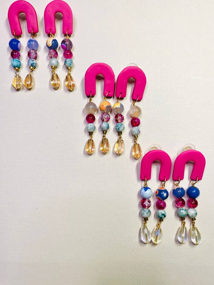 Boucles d'oreilles à franges en perles d'argile polymère faites à la main YASMEEN pour la vente par Studio Khira