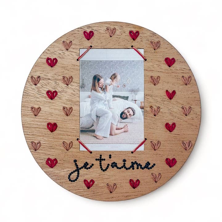 Je T'aime Six inch Round for wholesale by Sew Festive Embroidery Co.