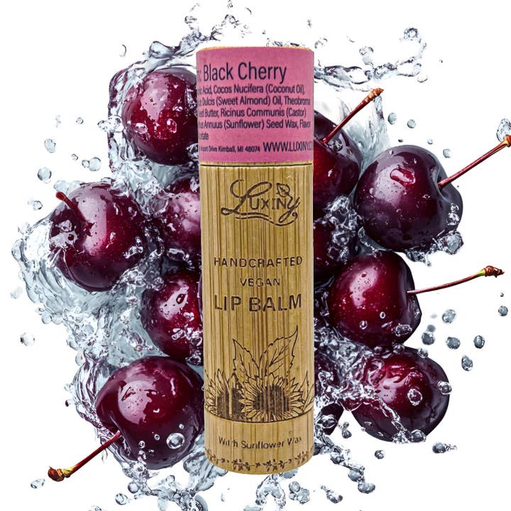 Zwarte Kers Vegan Lippenbalsem – Duurzame Bamboe Tube voor wholesale door Luxiny Products - Luxurious Bath and Body