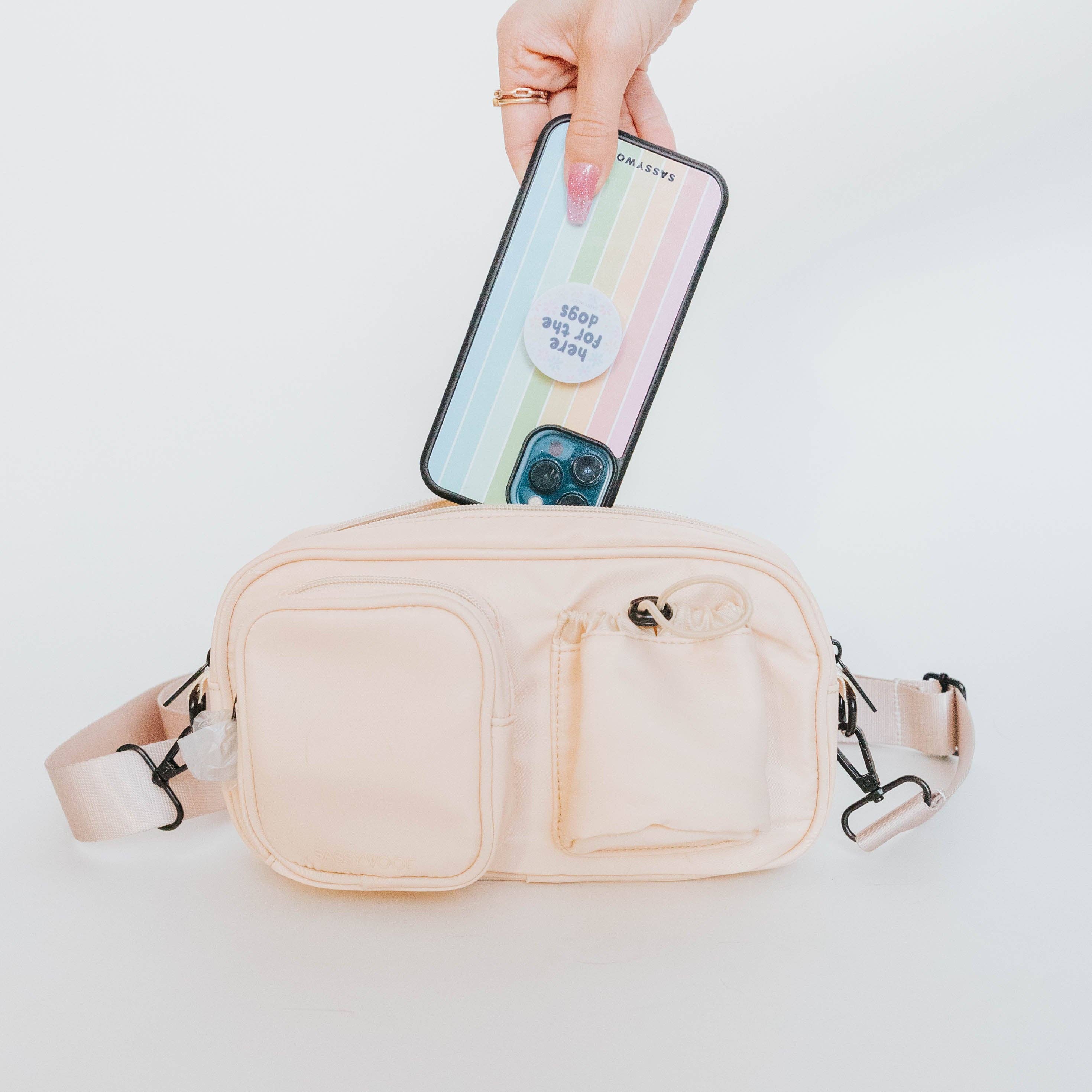 SASSY WOOF - Wholesale Pet Treat Bag - Dog - Dog Parent Pouch + Strap8