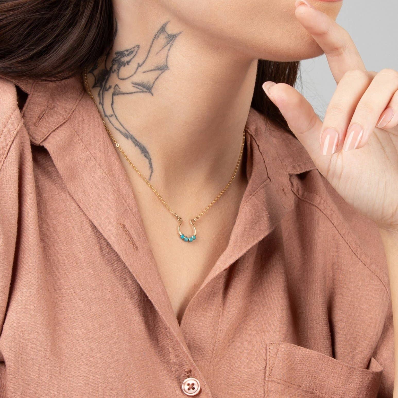 Forai - Vente Colliers à pendentif - Collier Moab Western Horseshoe en or 14 carats rempli1