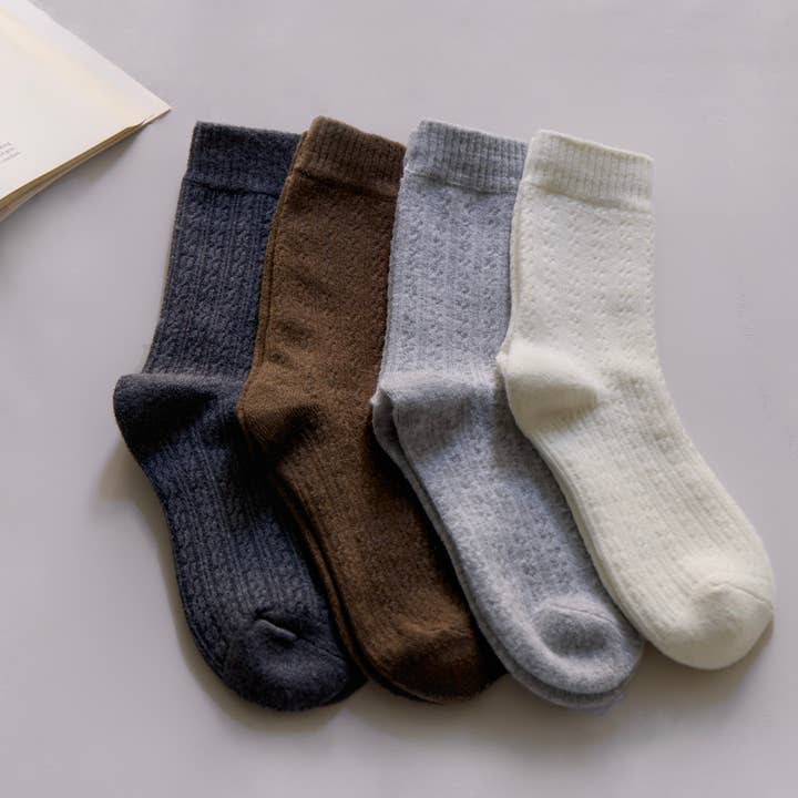 Chaussettes d'hiver pour hommes en laine – Douces et chaudes, tricotées mi-mollet pour la vente par Happy Knits