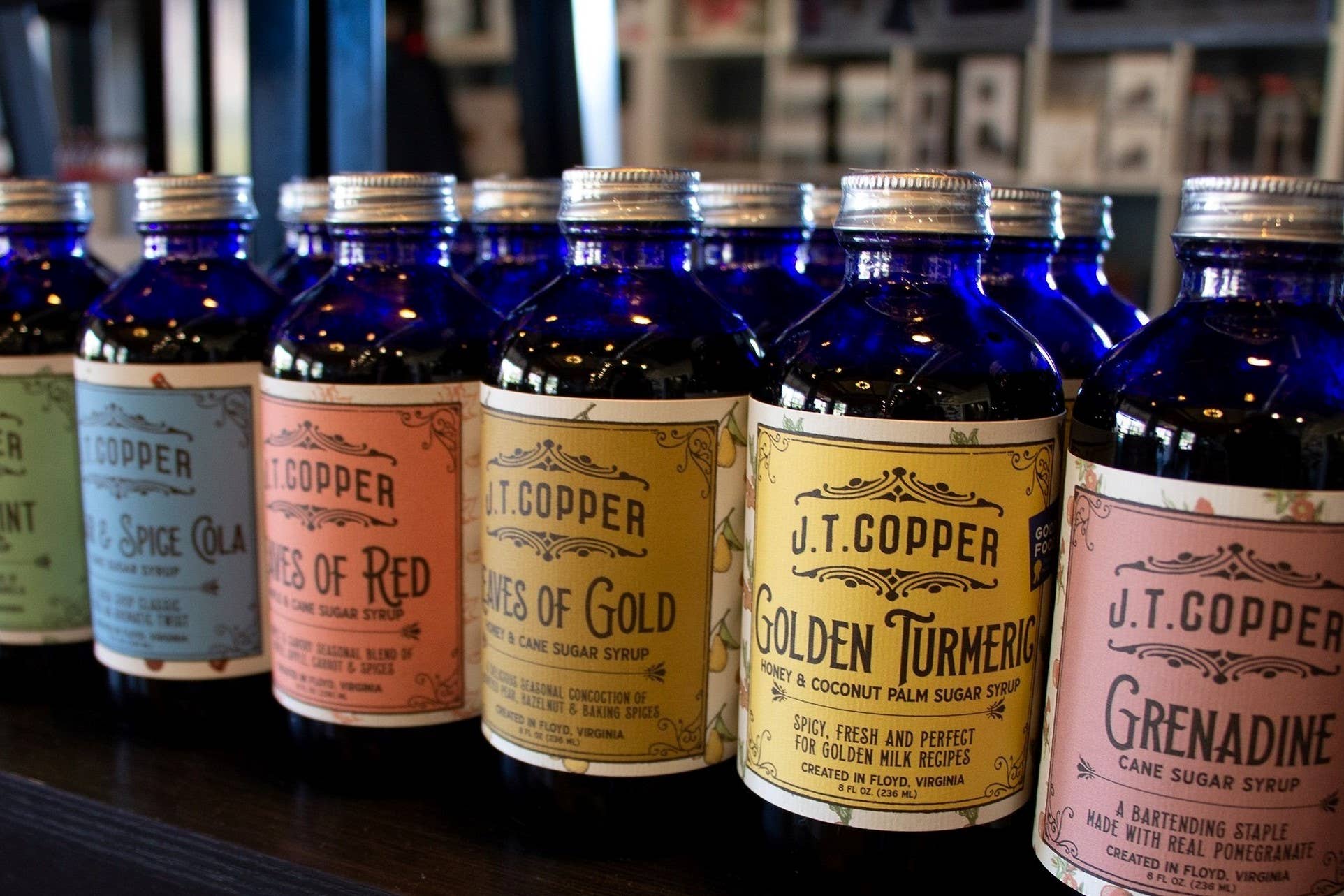 Red Rooster Coffee Roaster - Wholesale Cocktail Mix/Syrup - Vanilla Bean Syrup – Real Bean & Rich Flavor (16 oz)5