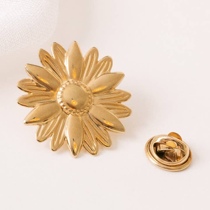 Un de ces Quatre - Wholesale Brooch - Marguerite brooch0
